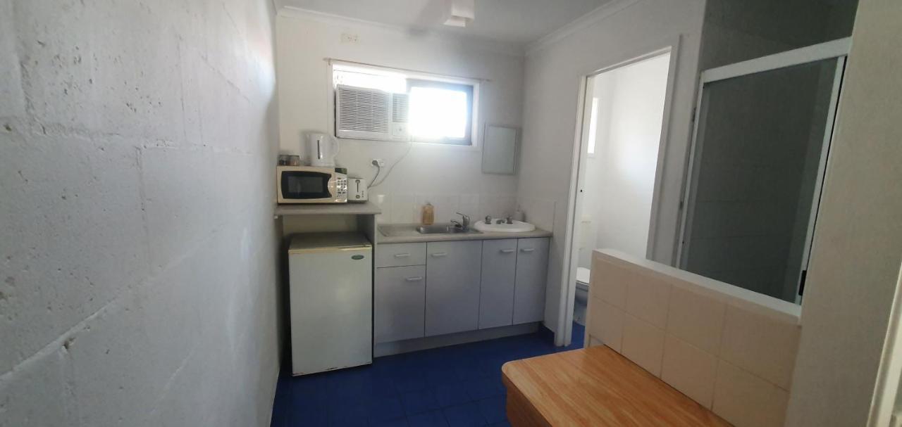 Bargara Motor Inn - Pet Friendly מראה חיצוני תמונה